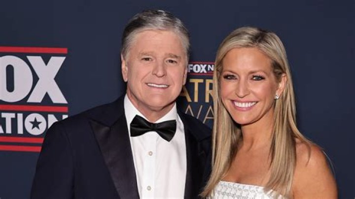
Ainsley Earhardt Wiki: How Old Is She? Relationship and Rise-to-Fame Success Story 