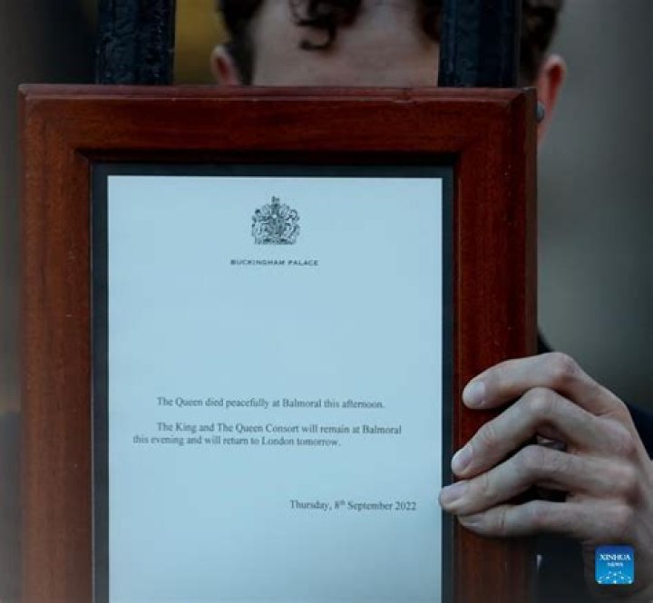 
Antonio Conte Reveals He Went To Buckingham Palace After Queen’s Passing 