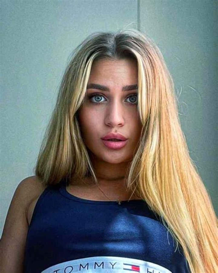 
Ayse Laz Height, Weight, Net Worth, Age, Birthday, Wikipedia, Who, Nationality, Biography 