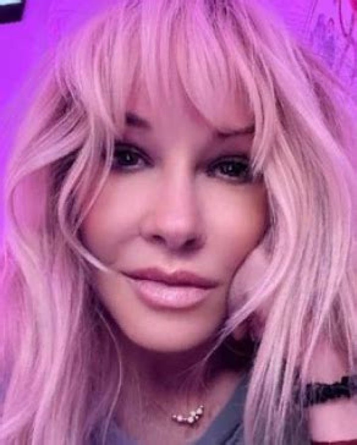 Becky Robbins Height, Weight, Net Worth, Age, Birthday, Wikipedia, Who, Nationality, Biography