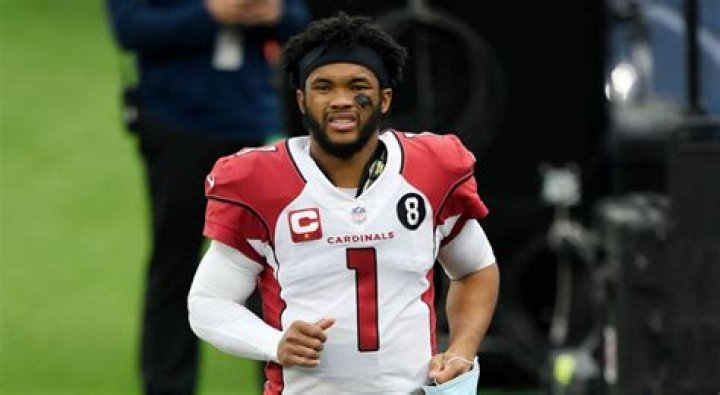 Is Kyler Murray Gay? Age, Height, Net Worth