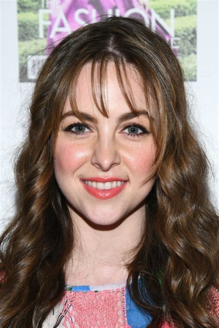
Nicole Curran Net Worth, Age, Birthday, Wikipedia, Who, Nationality, Biography 