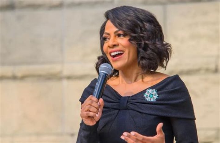 
Rhonda Ferguson Height, Weight, Net Worth, Age, Birthday, Wikipedia, Who, Nationality, Biography 