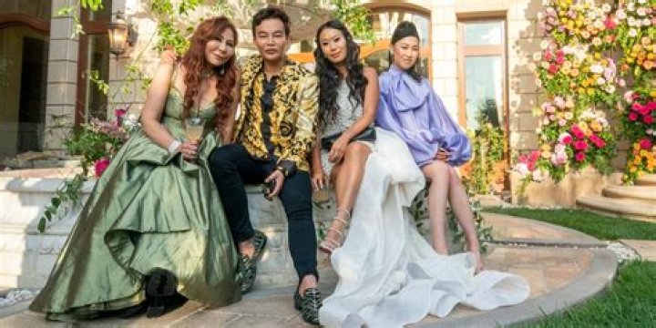 
Who Is Edward Shay? What We Know About The Insanely Rich Father Of Anna Shay On Bling Empire 