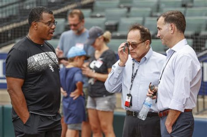 
Who is Jerry Reinsdorf? White Sox owner refutes gun was used in Guaranteed Rate Field incident 