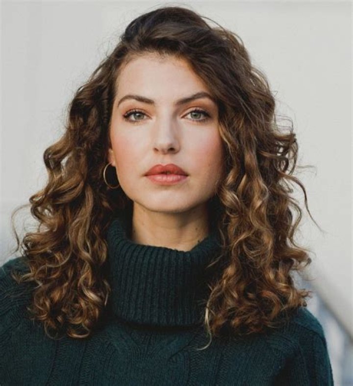 
Who Is Lea Vivier’s Boyfriend? Dating Life Of The Resident Evil Actress 